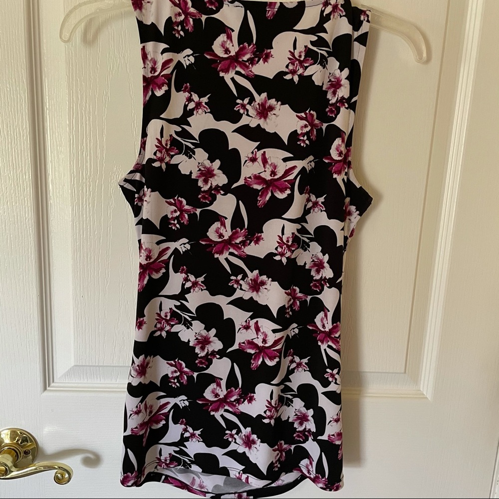 WHBM Floral Patterned Top - Picture 2 of 4